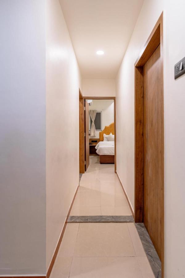 Hotel Silver Tree Раджкот Экстерьер фото